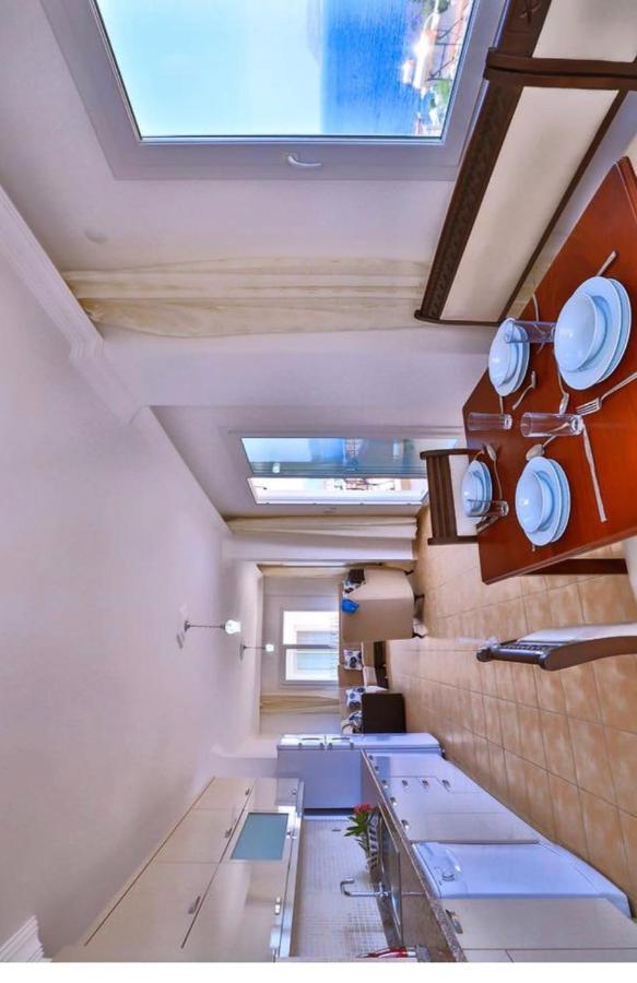 Antiphellos Apartments Kas Bagian luar foto