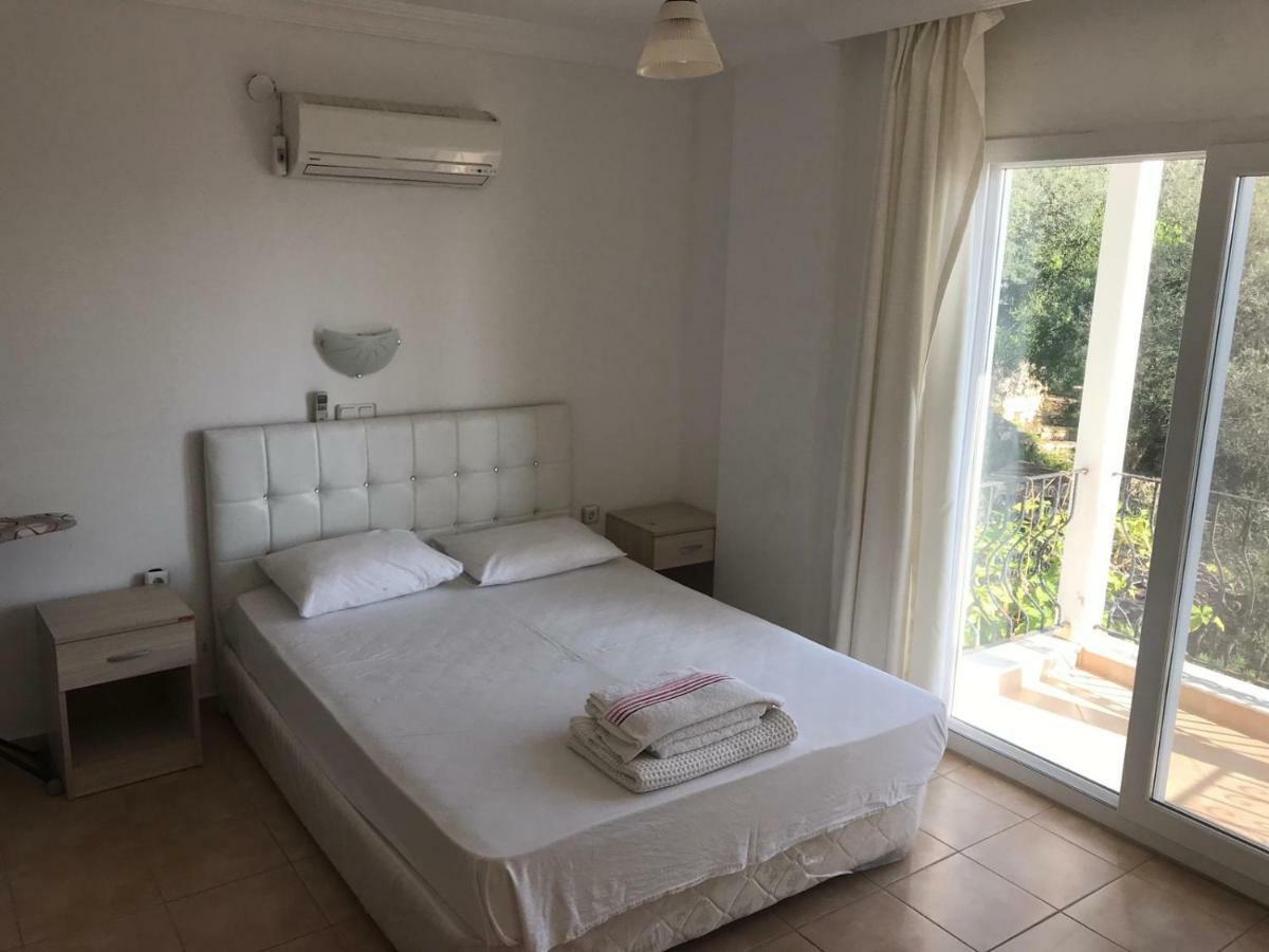 Antiphellos Apartments Kas Bagian luar foto